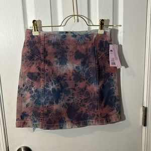 Color Wash Denim Skirt